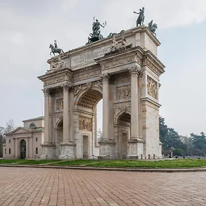 Appartamento Luxury Near Arco Della Pace Guerrazzi 9, Milano
